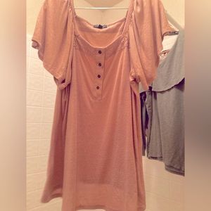 Lane Bryant Size 14/16 Peach/Tan short sleeves 4 Buttons in front Lightweight